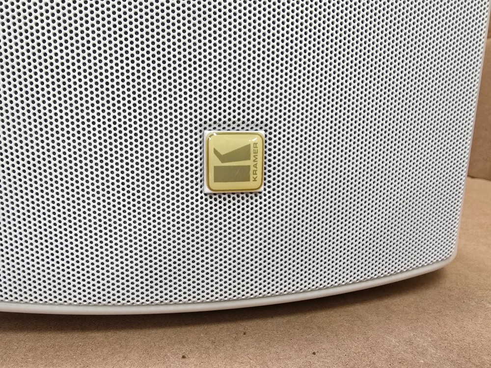 One Kramer Electronics GALIL 6-O On-Wall Speaker with Mounting Bracket