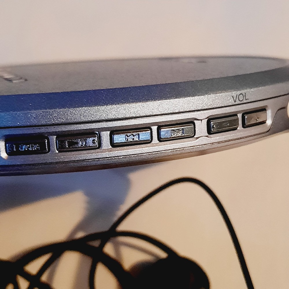 SONY CD Walkman D-EJ925 Full Set TESTED