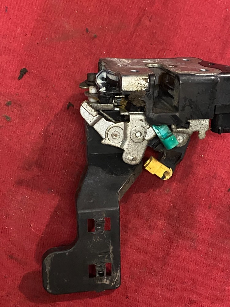 GECOM DRIVERS Side Door Latch 1120032 GECOM LEFT HAND