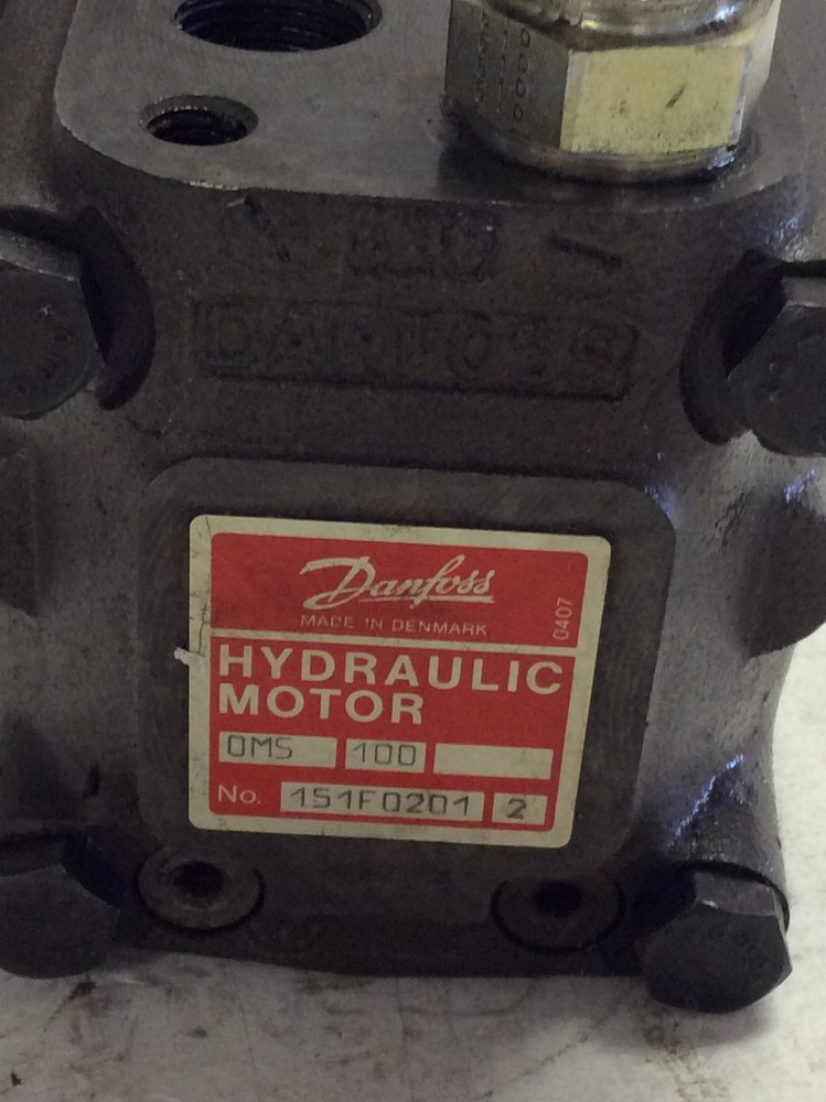 Danfoss Hydraulic Motor 151F0201 2 OMS100