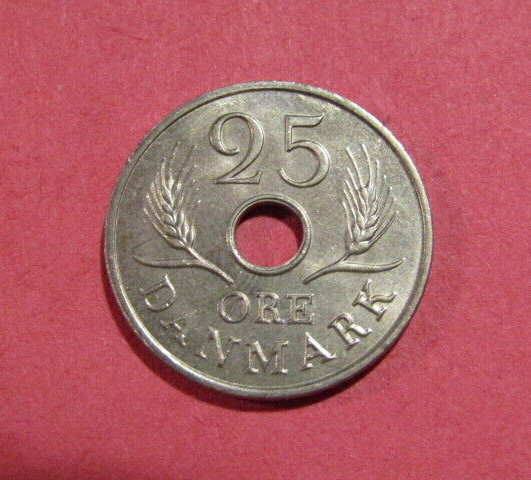Denmark 1967 25 Ore unc Coin