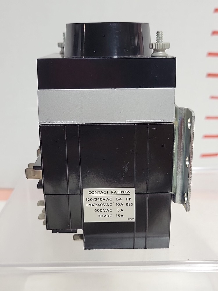 Agastat 7022AHC696 Time Delay Relay Used - Untested