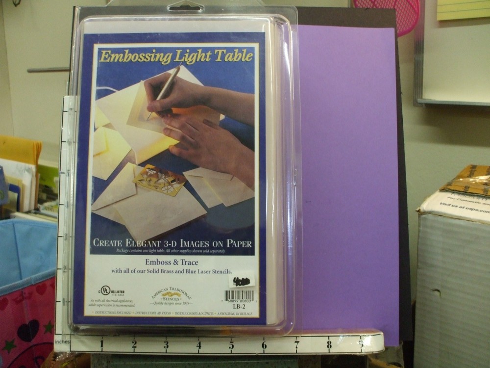EMBOSSING light table EMBOSS and Trace  28E