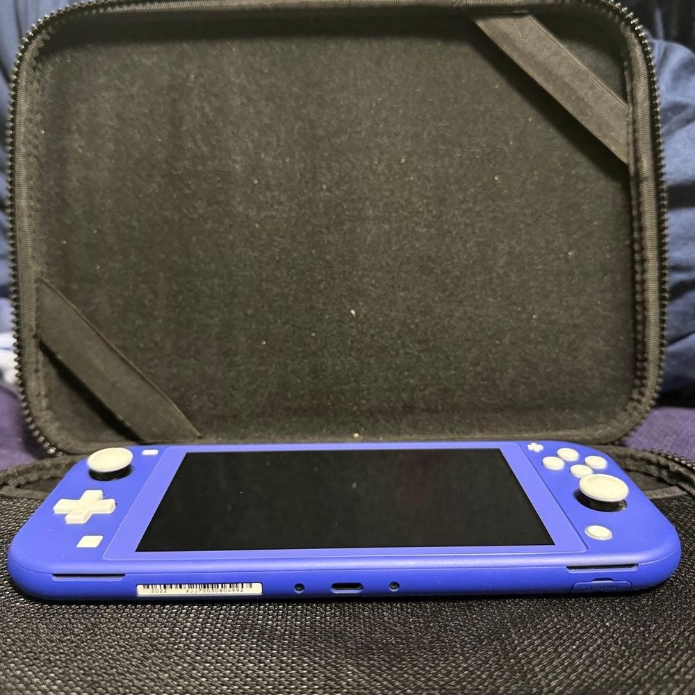 Nintendo Switch Lite Blue excellent condition