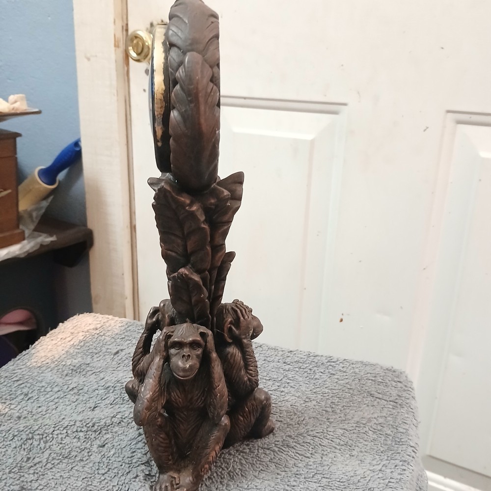Older Monkey Clock Hear No Evil Speak No Evil See No Evil Read