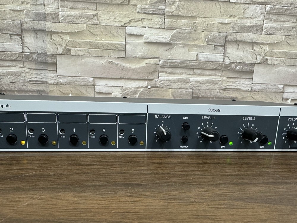 LA Audio SPX2 Stereo Source Selector