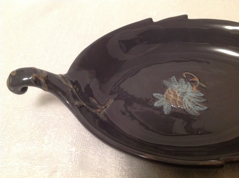 Stoneware Serving Dish Smokey Grey Leaf Design Brand New Stem Handle By Amscam