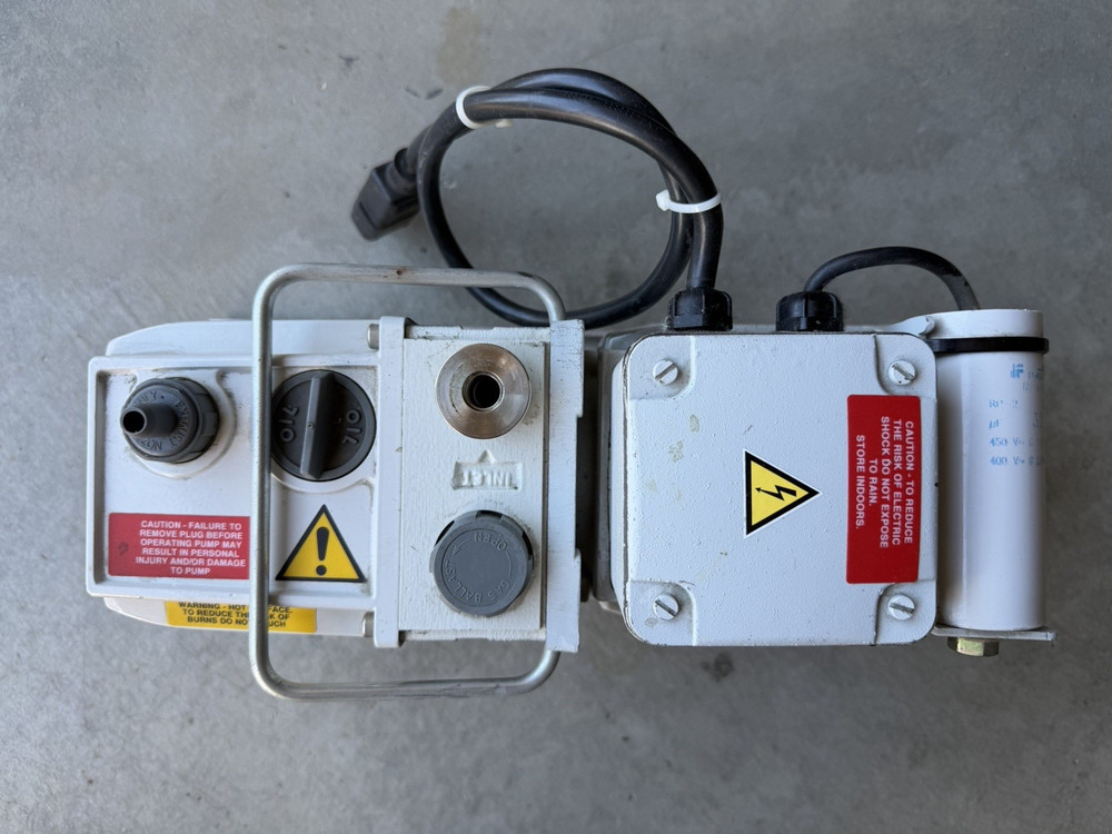 Edwards Vacuum Pump Model E2M0.7/ IEC34-1
