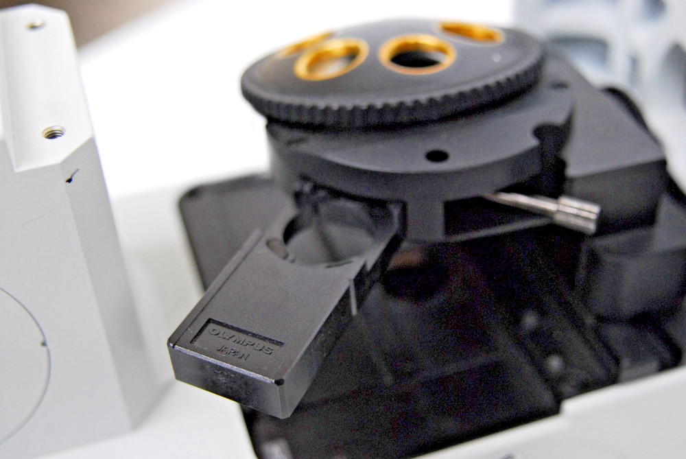 Olympus IX70 IX70-S8F2 Inverted Microscope Base - Working