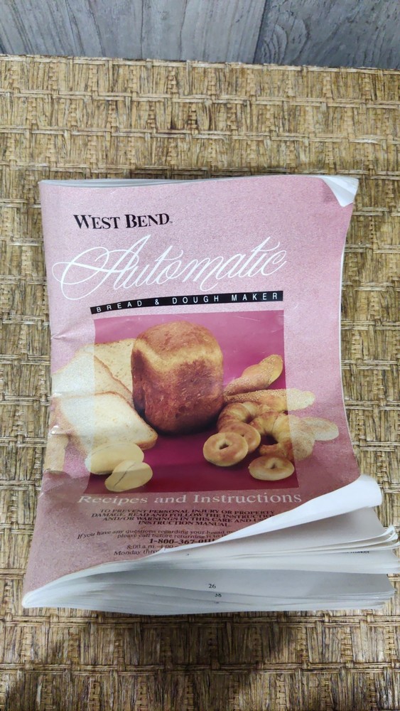 West Bend Bread & Dough Maker Model 41040X 1.5 lb Automatic Machine Tested Works