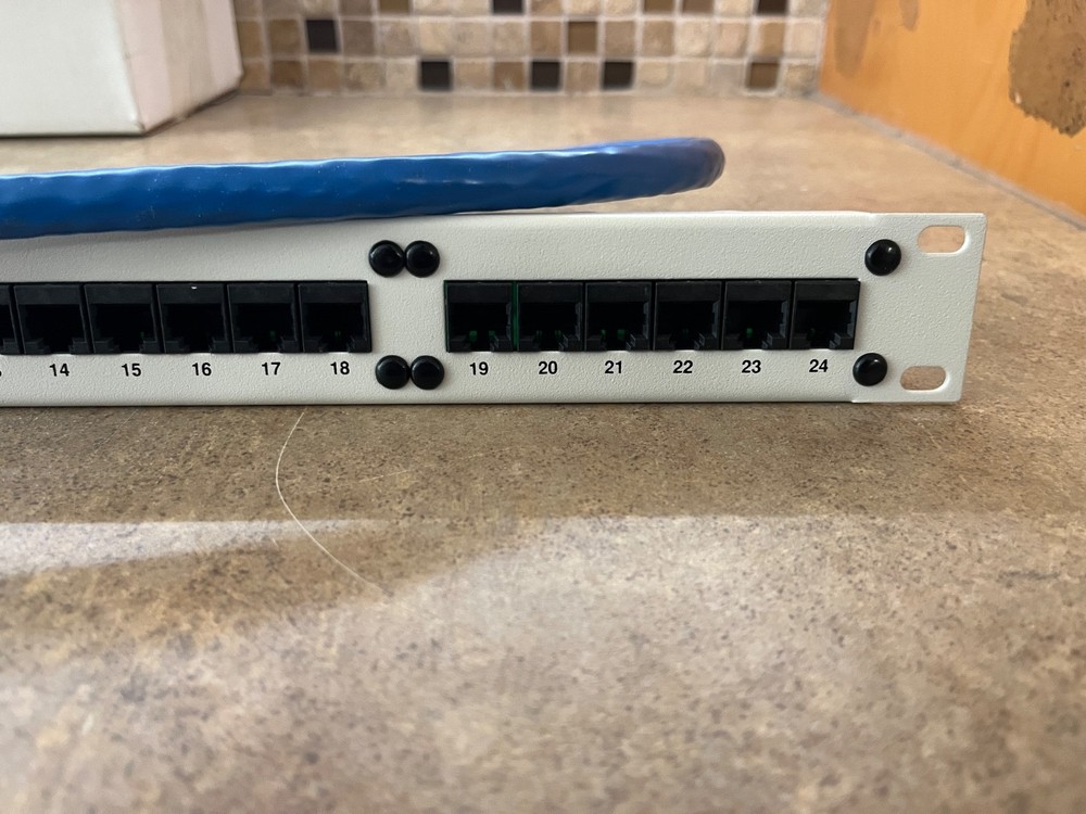 Avaya 24-Port Patch Panel 700012909