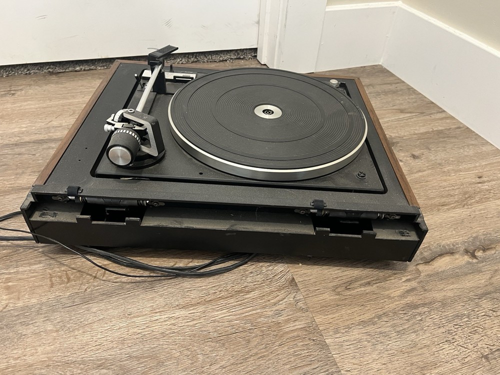 Vintage 1970's Dual 1237 2 Spd Automatic Turntable Spins