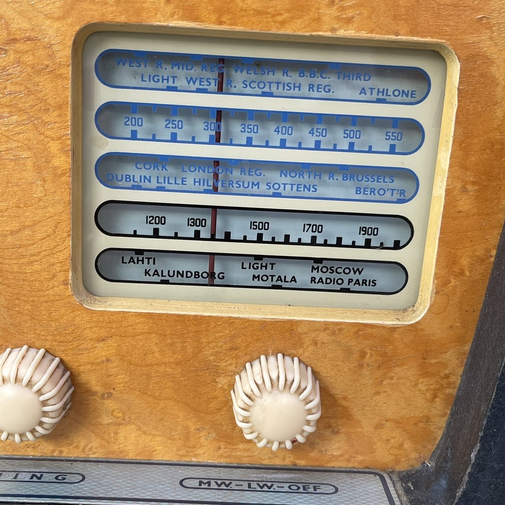 PYE 1949 Universal Portable Type P27 UBQ
