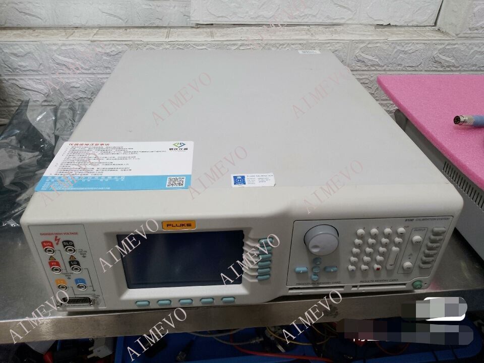 WAVETEK Fluke 9100 Calibration System