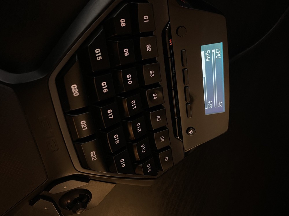 Logitech G13 Advanced Programmable Gameboard with LCD Display Black Y-U0002 EUC