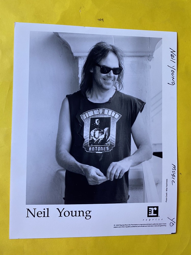 Neil Young Press Photo 8x10”. Reprise Records. See Info.