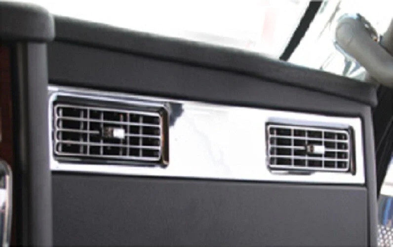 Kenworth 2006+ Chrome Passenger A/C Vent Trim