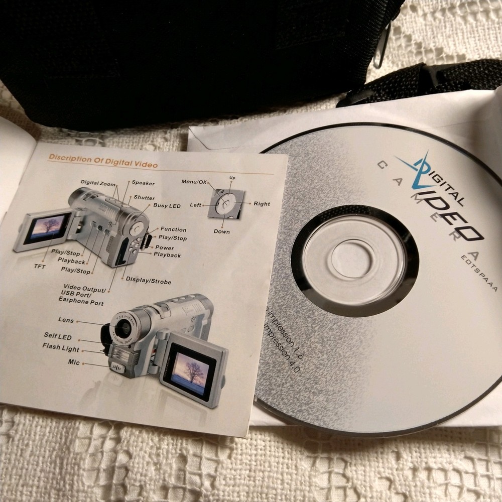 DIGITAL VIDEO 6.6 MEGA PIXEL CAMERA & CASE WIRES BOOKLET CD UNTESTED CLEAN