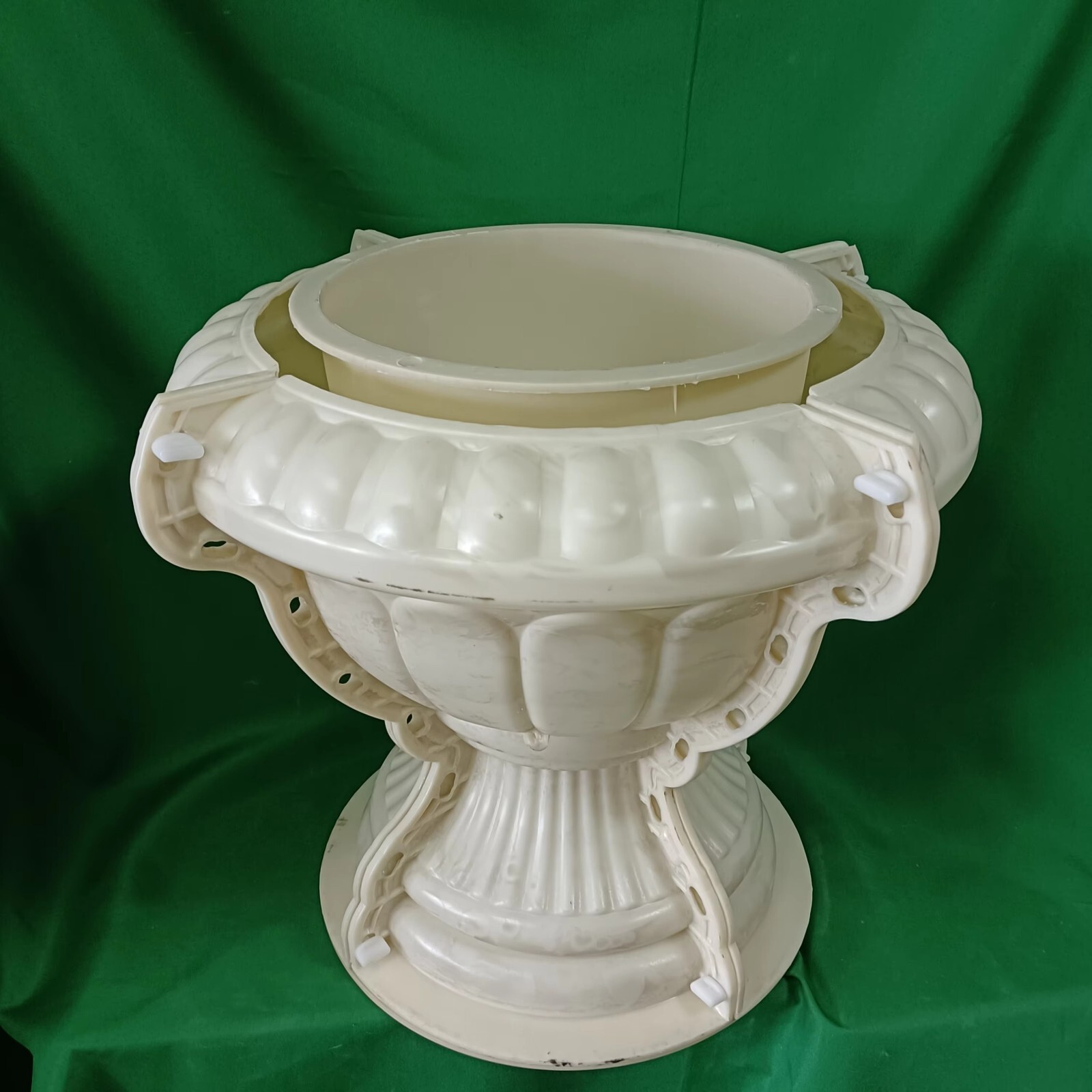 cast in place outdoor garden cement Plastic Precast Concrete Flower Pot Decorat