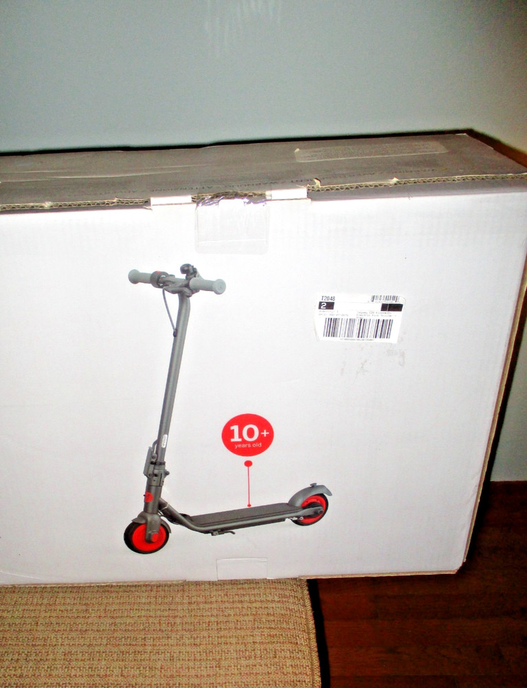 SEGWAY NINEBOT ZING C20 eKICKSCOOTER NIB