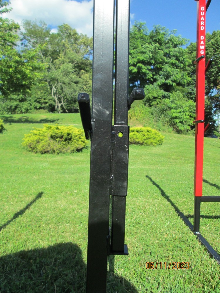 GUARDDAWG Weedeater/Trimmer Racks