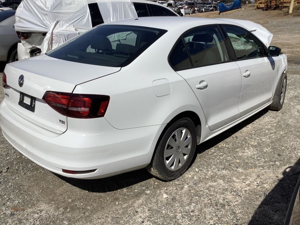 Fuse Box Engine Fits 15-18 JETTA 4558071