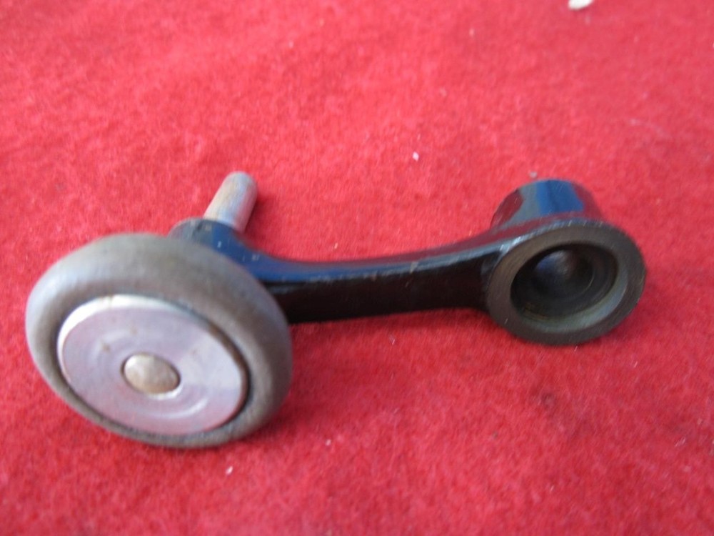 1939 SINGER SEWING MACHINE BOBBIN WINDER FOR MODEL 66