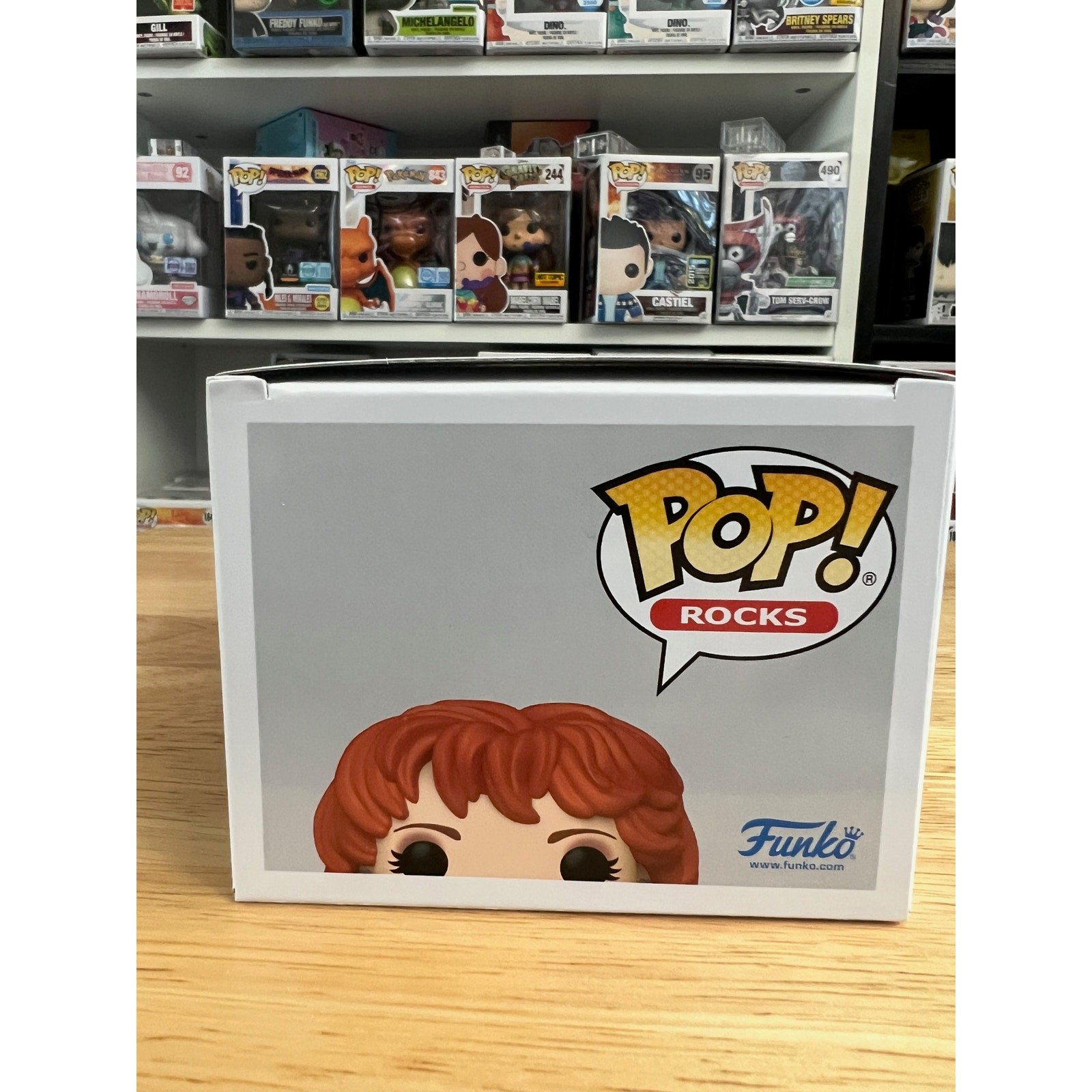 EXCLUSIVE Reba McEntire Country Music Awards Funko Pop #458 Rocks CMA Red Dress