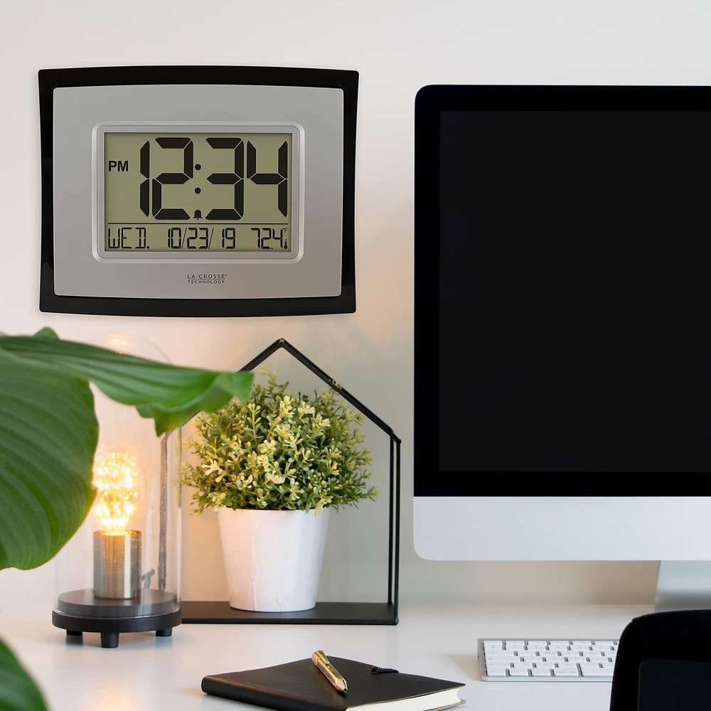Wt8002u Digital Wall Clock Silver Black