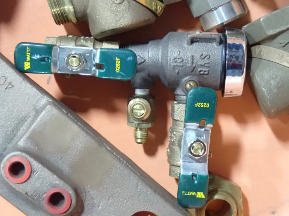 BRACKETS & VALVES 08250560805