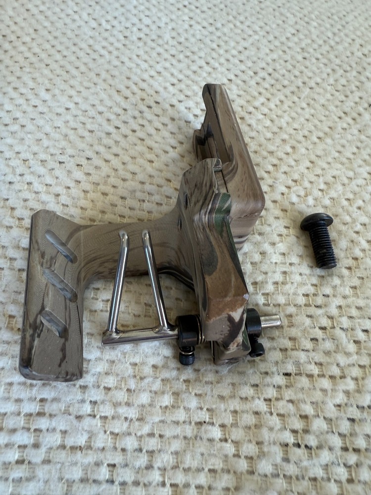 Tiger Tuff E-Z Adapt Archery Overdraw Rest