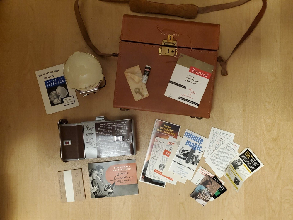 Vintage Polaroid Land Camera Model 95A Speedliner