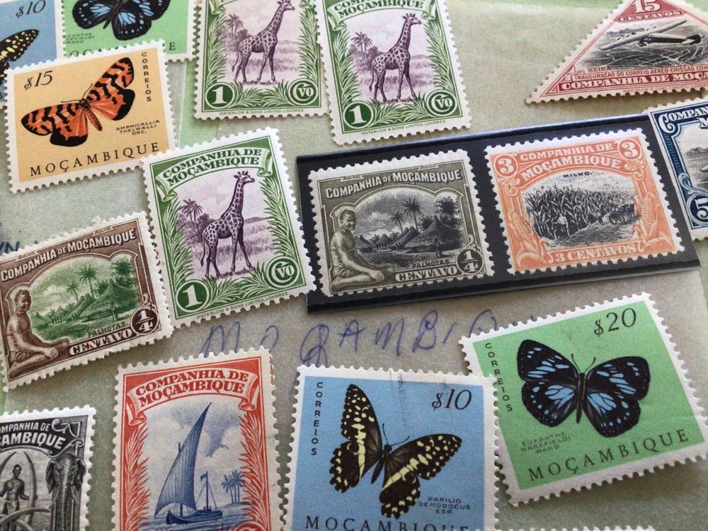 Mozambique vintage stamps Ref 65687
