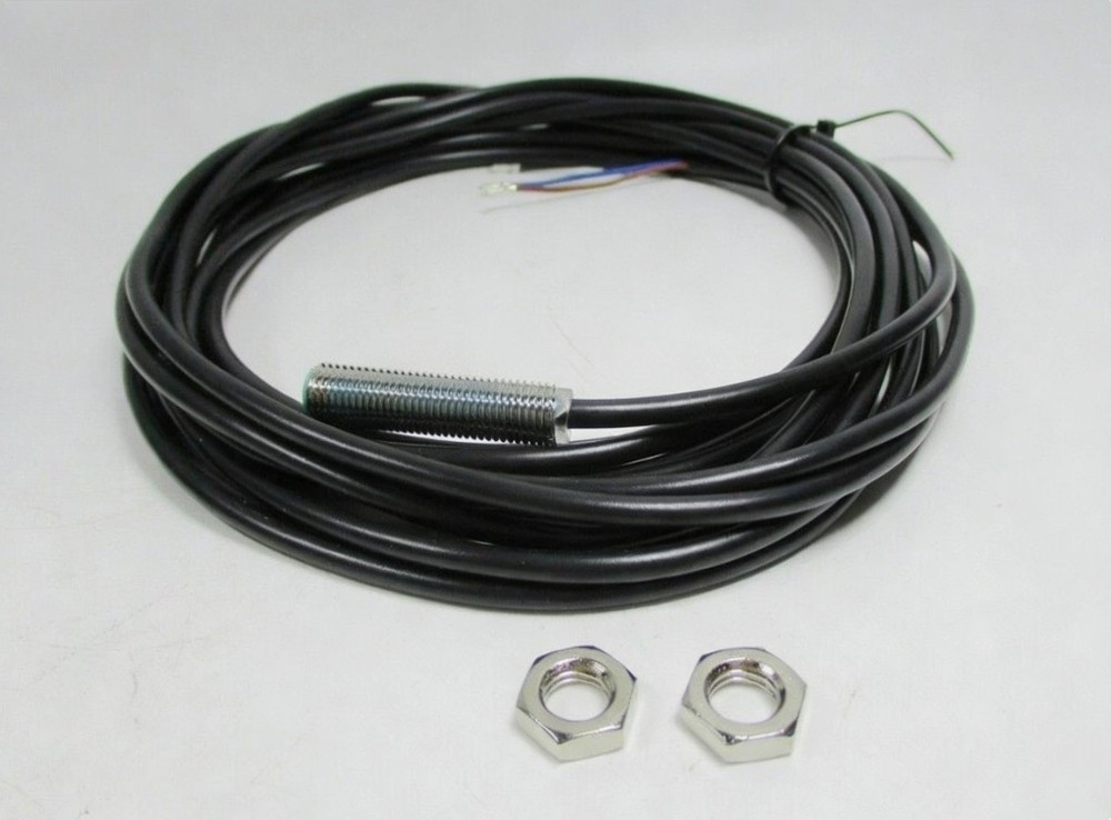 1PC NEW FOR Proximity Switch 3RG4011-0AG33 sensor 10-30VDC