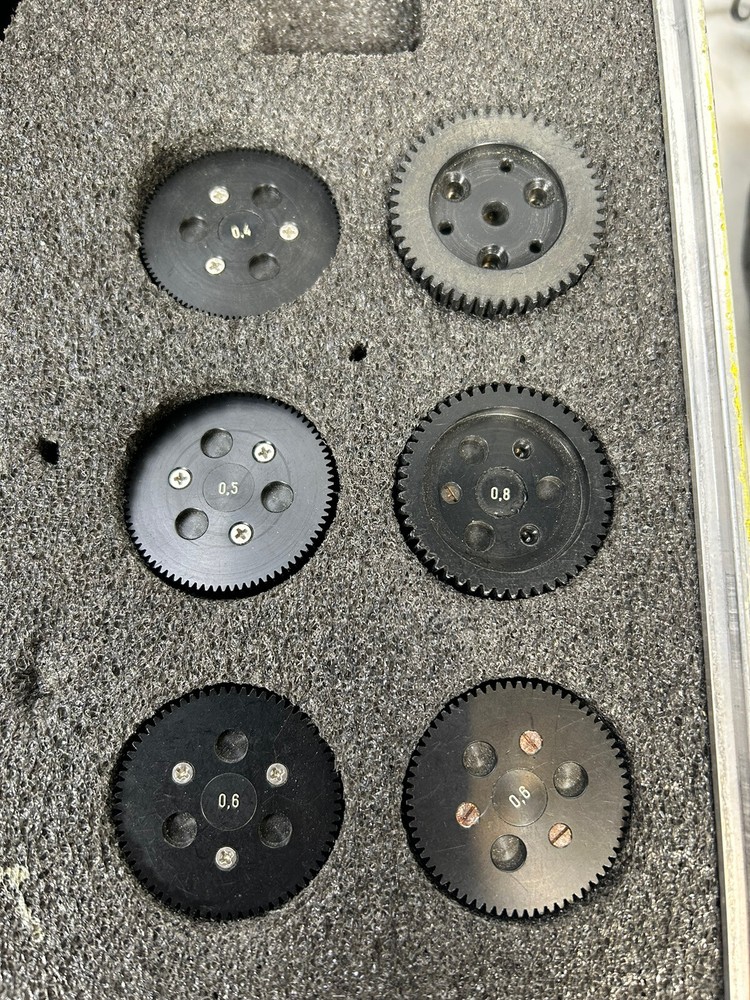 Cmotion wireless follow focus system