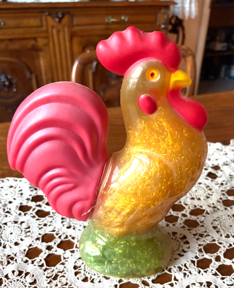 VINTAGE  10.5"  ROOSTER CEULOID/PLASTIC CANDY CONTAINER 1940'S