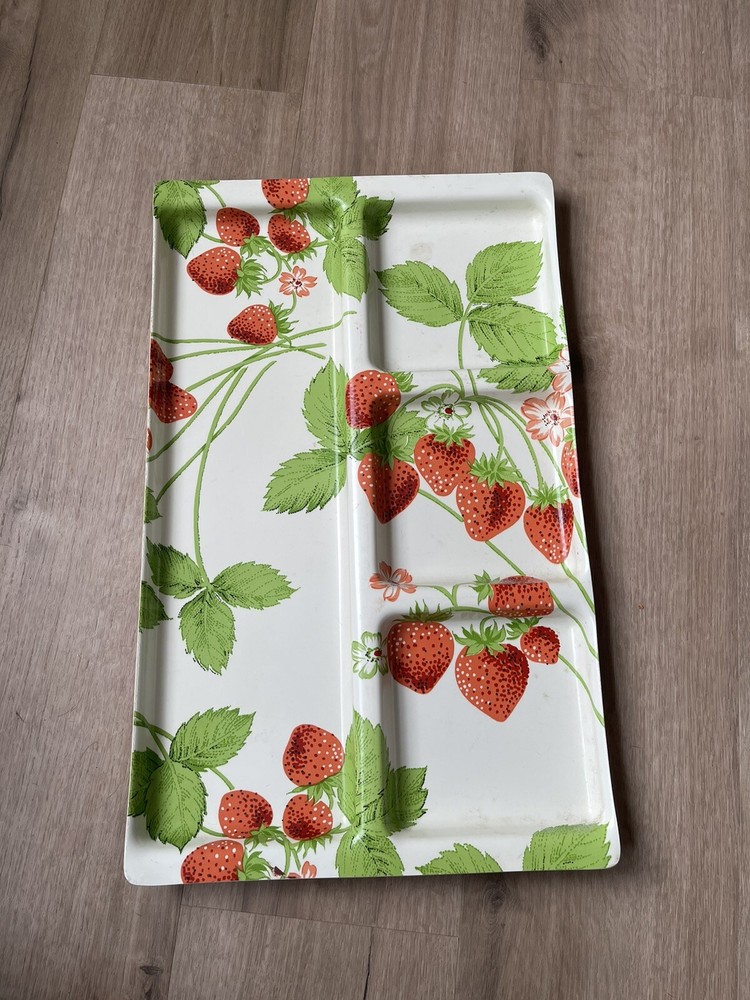 Vintage Strawberry Patterned Extra Large Divided Tray