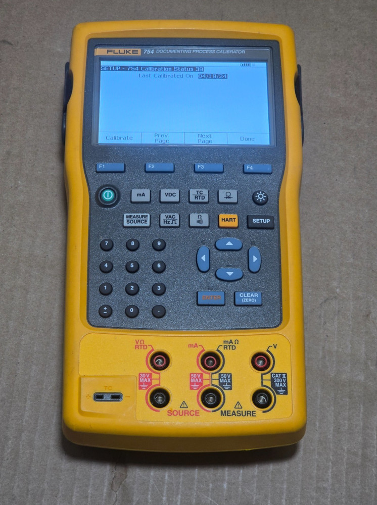 Fluke 754 Documenting Process Calibrator with HART Communication