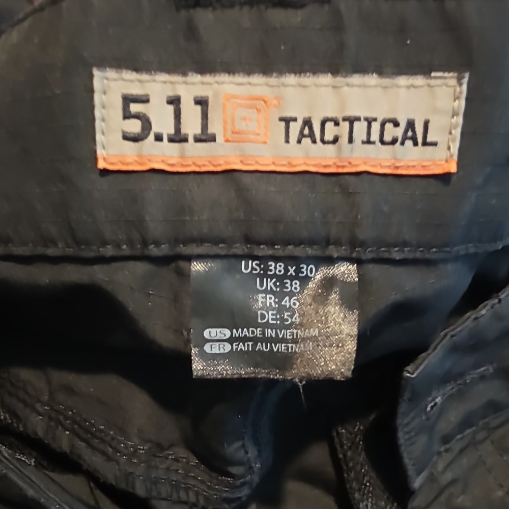 5.11 Tactical Men's Solid Black Cargo Pants 38x30 Regular