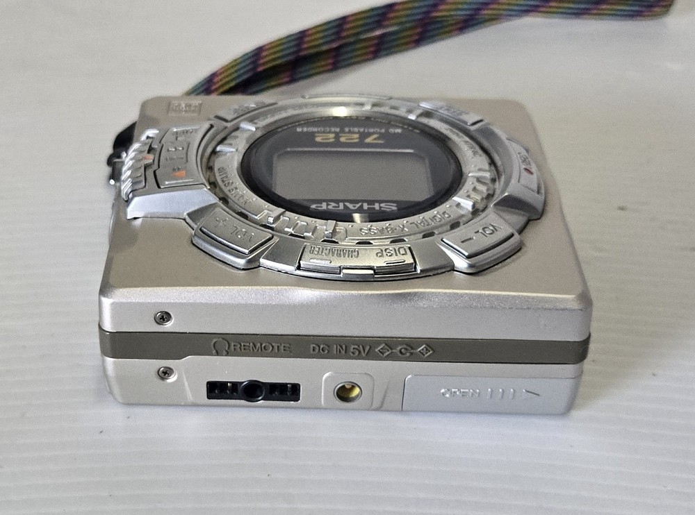Sharp MD-MS722 Portable Minidisc MD Player Recorder Working