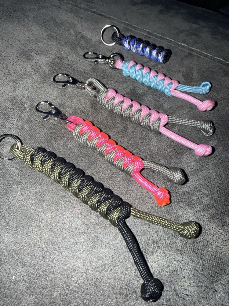 Multi Color Paracord Mini Keychain/Zipper Pull Key Ring