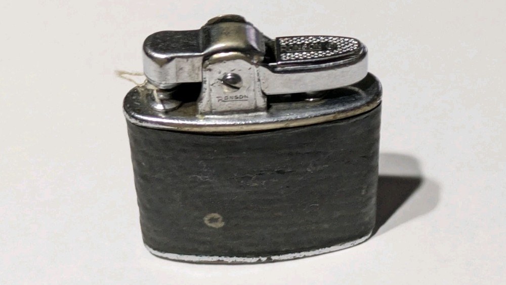 Ronson Standard Automatic Textured Black Leather Lighter