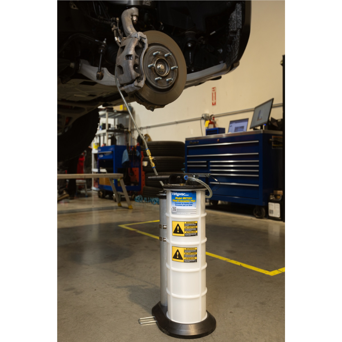 Mityvac 7201 2.3 Gallon Fluid Evacuator Extractor/Dispensing Pump w/Push Button