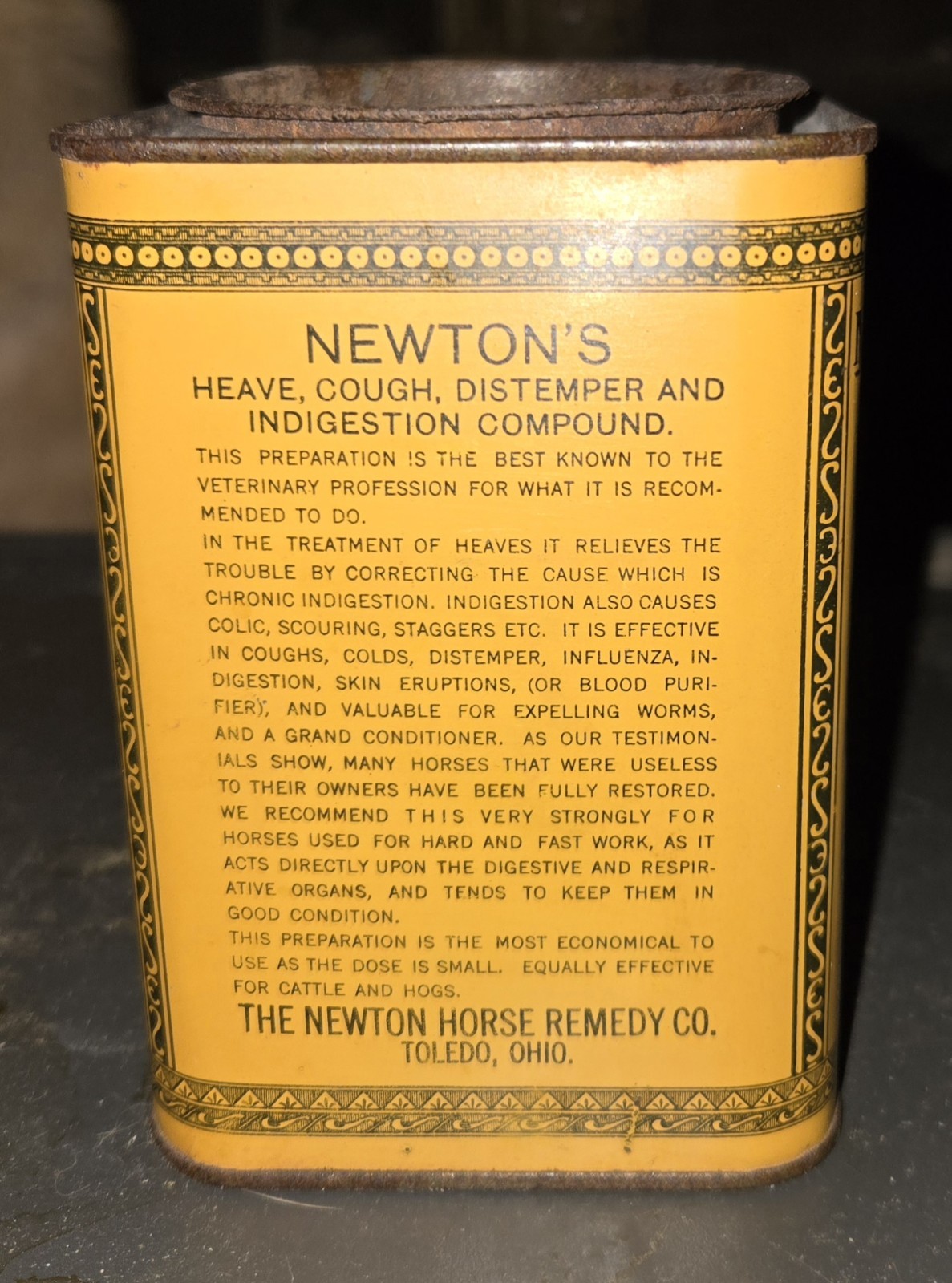 Antique Veterinary Medicine Tin Newton's Horse Remedy Co.