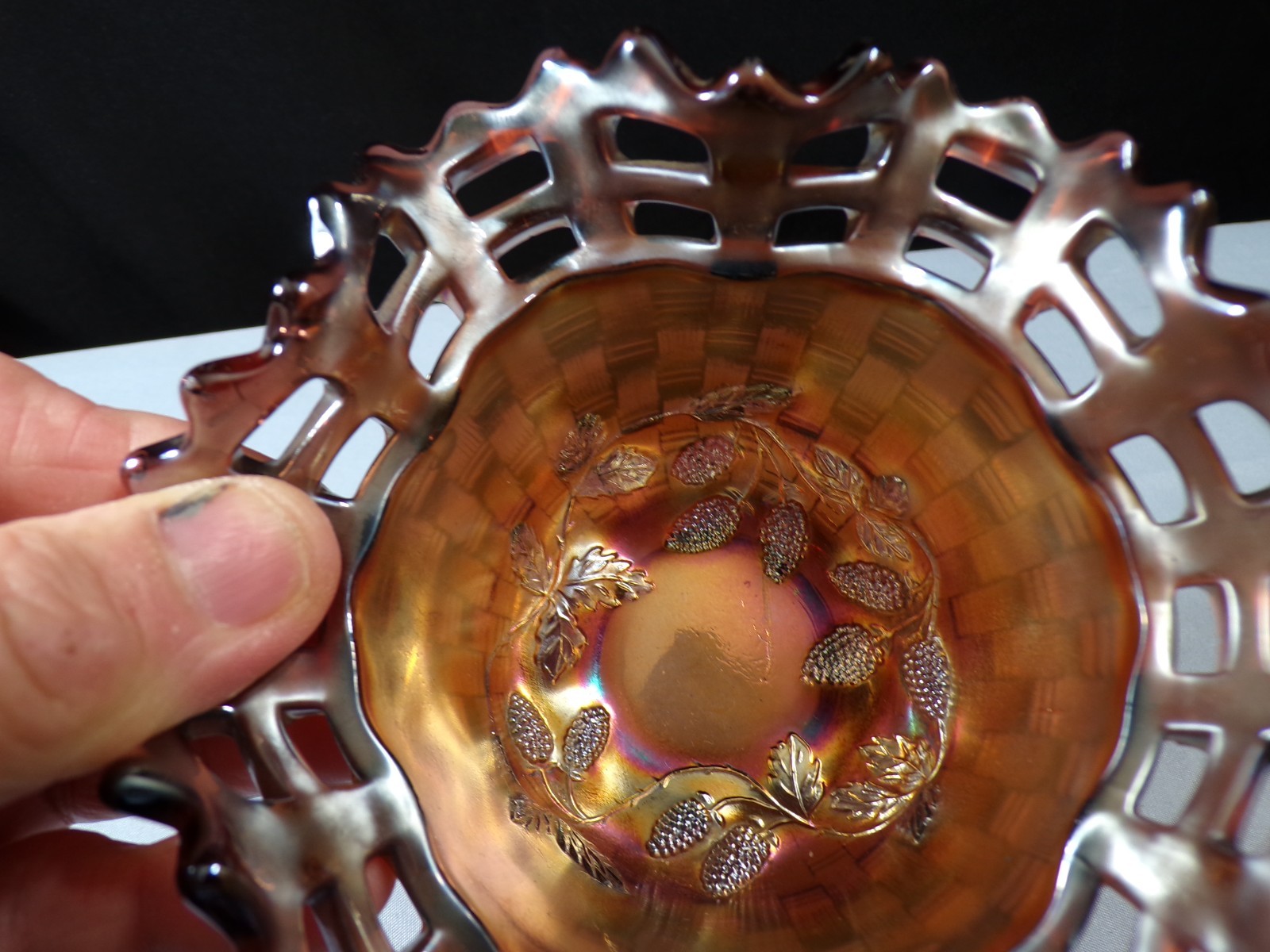 Fenton Amethyst Purple Carnival Glass Basketweave Bowl w/ Blackberry Interior