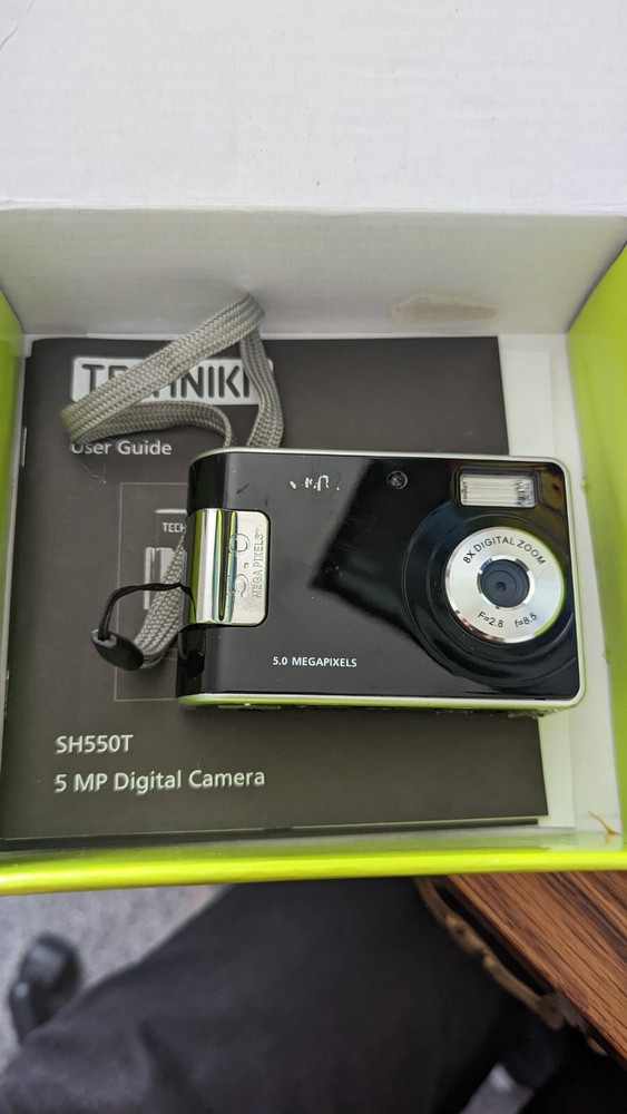 Technika SH-550T 5 Megapixel Digital Camera Black & Silver Untested