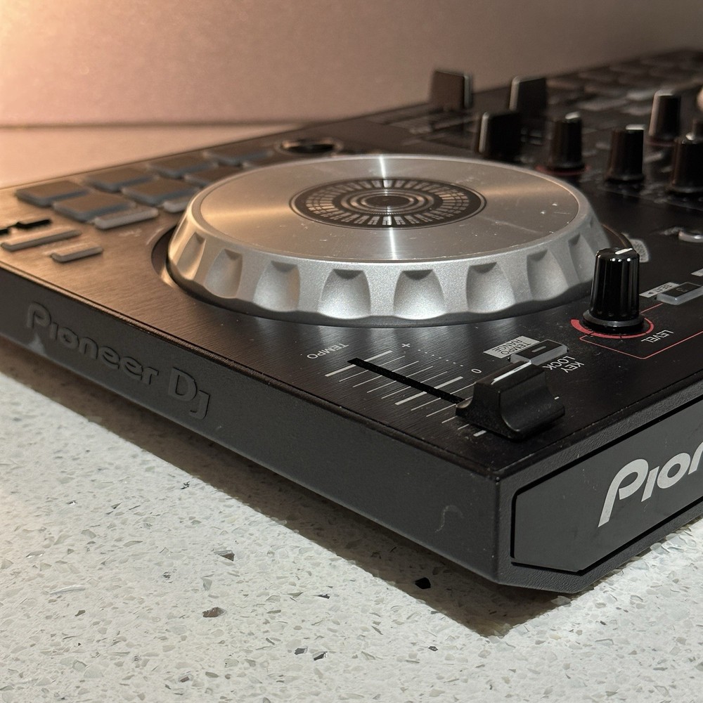 Pioneer DJ Performance DJ Controller DDJ-SB3