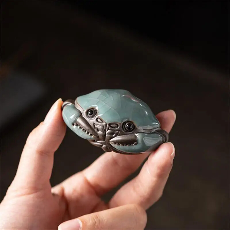 Ge Kiln Cracked Glaze Crab Tea Play Handmade Kongfu Tea Pet Decoration Tea Set