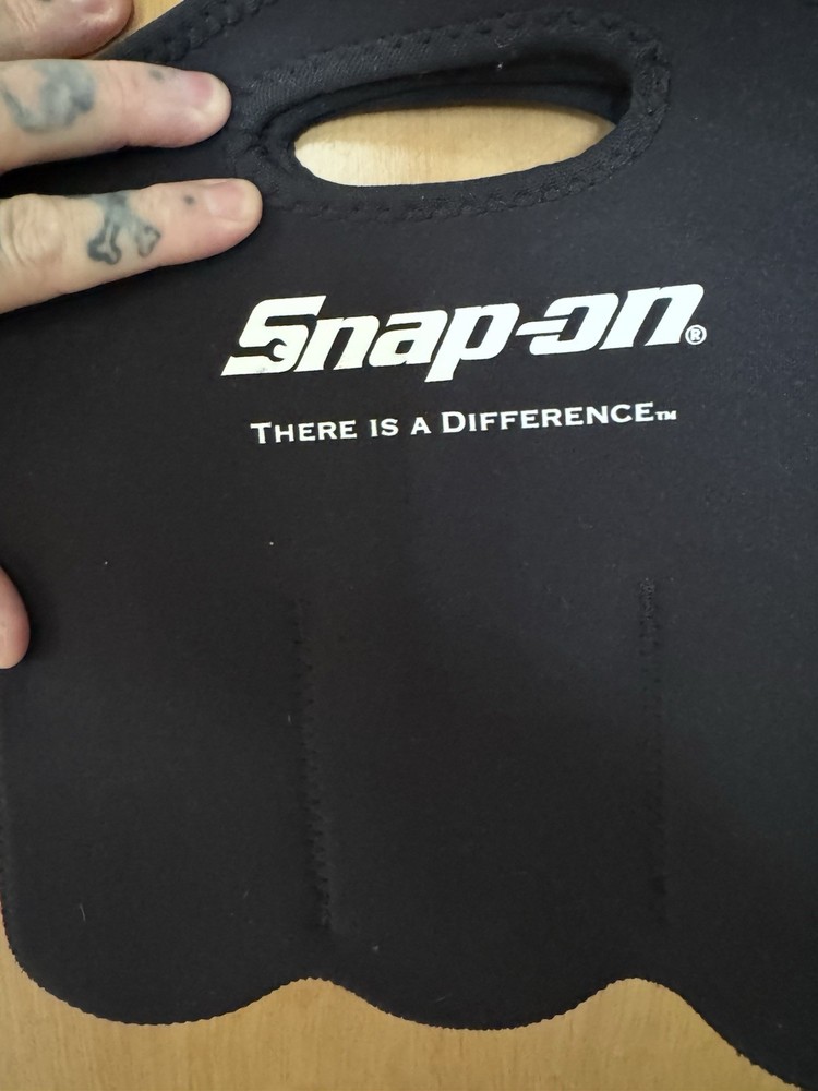 Snap On Neoprene 6 Pack Carrier
