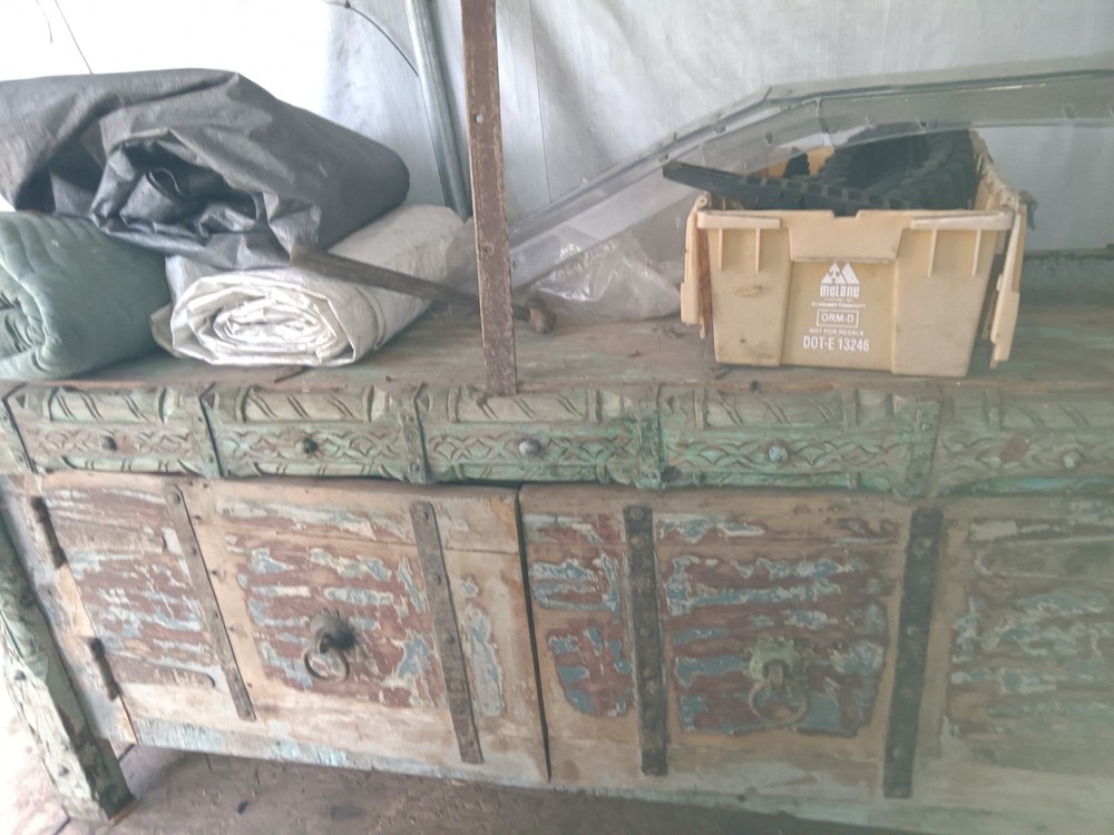 Vintage Trunk/ Buffet Table